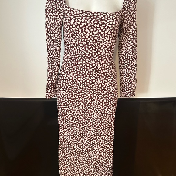 RIXO Hattie Floral Printed Square Neck Midi Dress - Picture 4 of 8